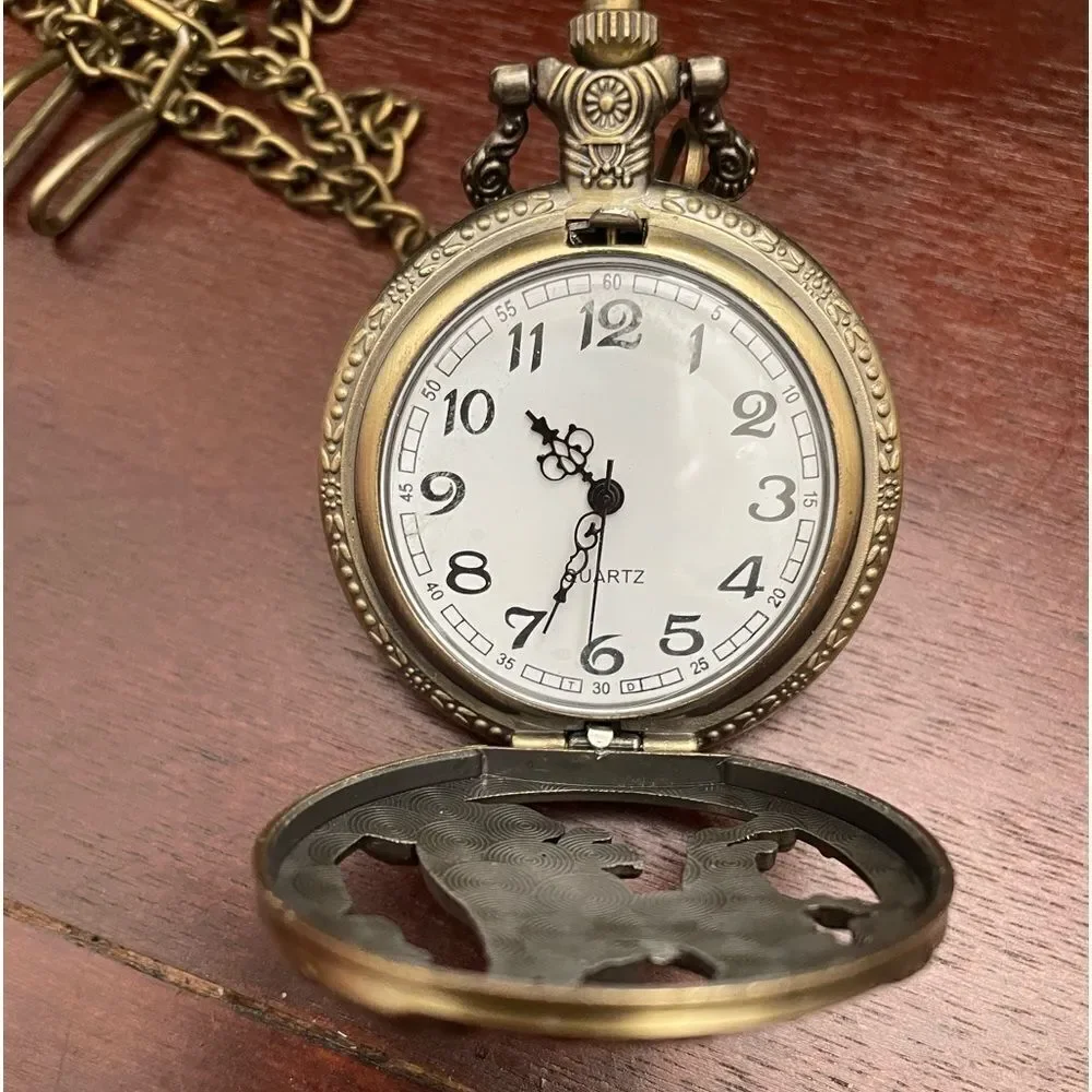 Wolves Quartz Pocket Watch Bronze‎